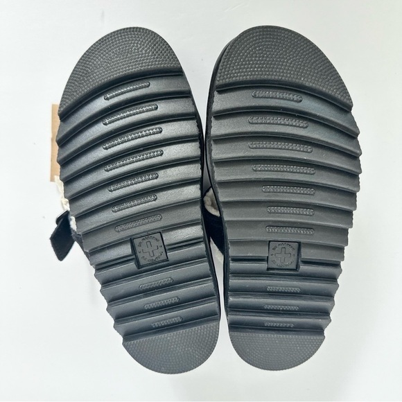 NWT Dr. Martens Myles black leather two-buckle sandals slide fur fleece NIB sz 6 - Picture 4 of 15